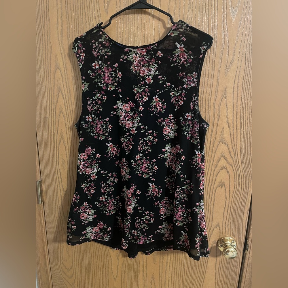 Apt. 9 Black Floral Sleeveless Blouse